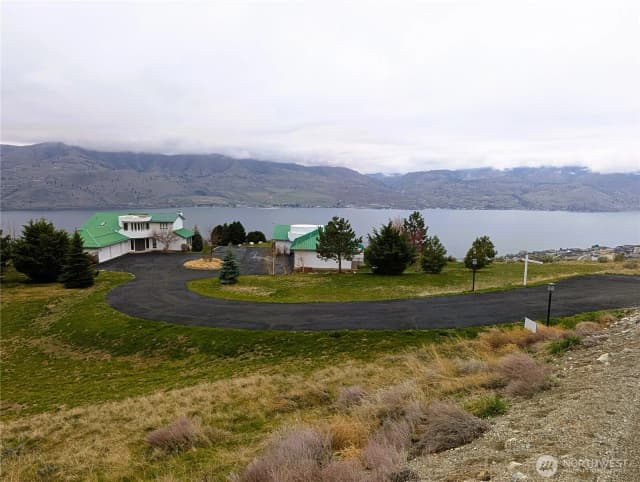 Property photo for 335 Henderson Road, Chelan photo 3