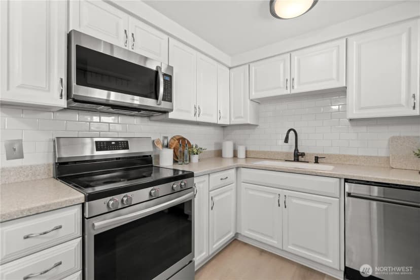 Property photo for 5603 225th Street Sw, Mountlake Terrace photo 10