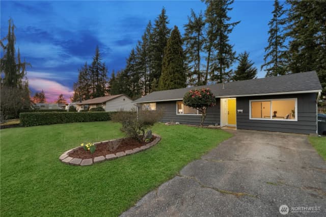 Property photo for 5603 225th Street Sw, Mountlake Terrace photo 2