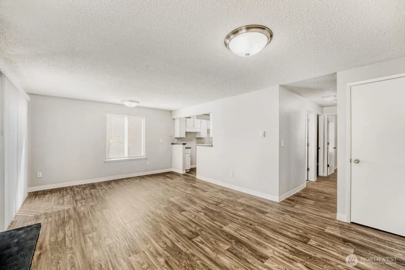 Property photo for 34214 1st Place S, Federal Way photo 5