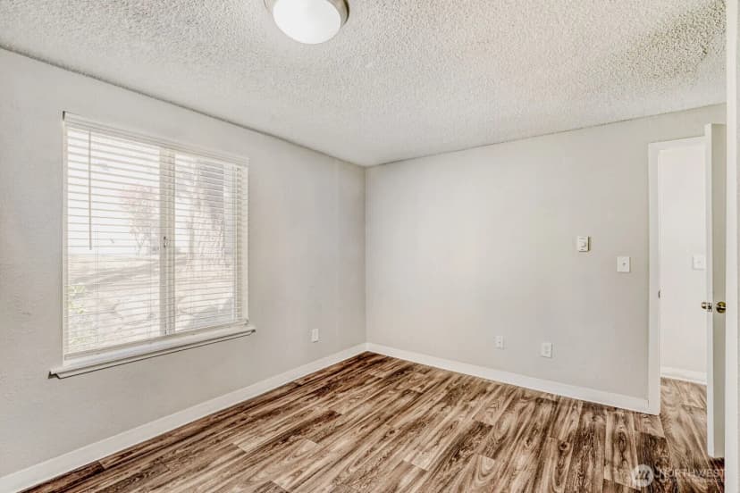Property photo for 34214 1st Place S, Federal Way photo 19