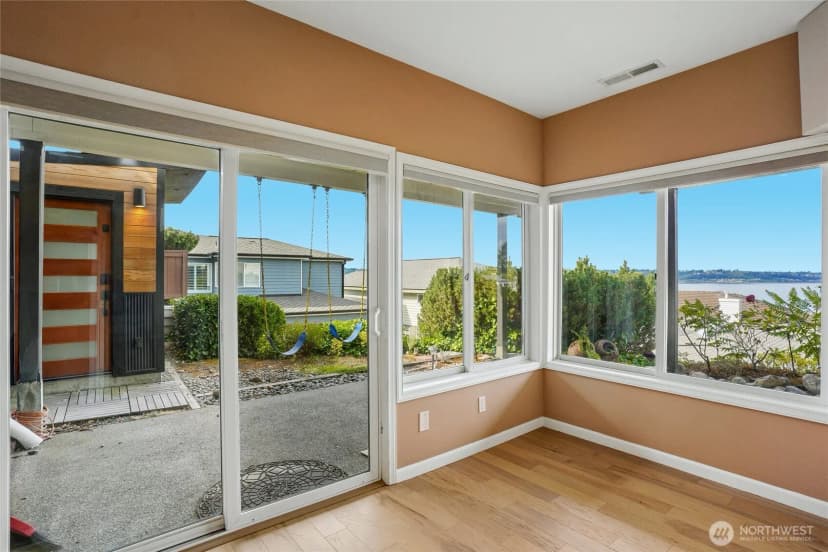 Property photo for 6412 E Side Drive Ne #s, Tacoma photo 25