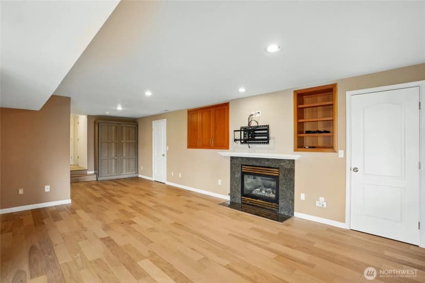 Property photo for 6412 E Side Drive Ne #s, Tacoma photo 24