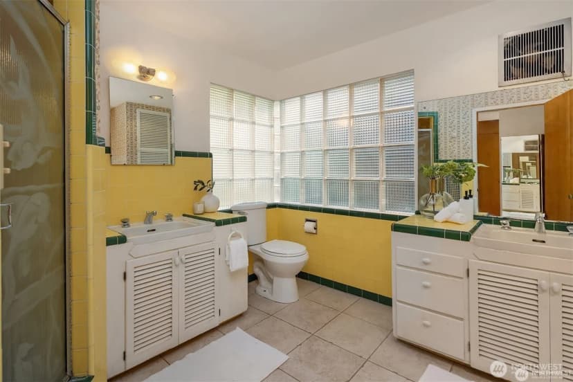 Property photo for 727 Sw 199th Place, Normandy Park photo 20