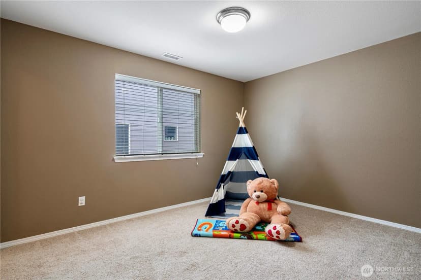 Property photo for 1505 231st Avenue Se, Sammamish photo 23