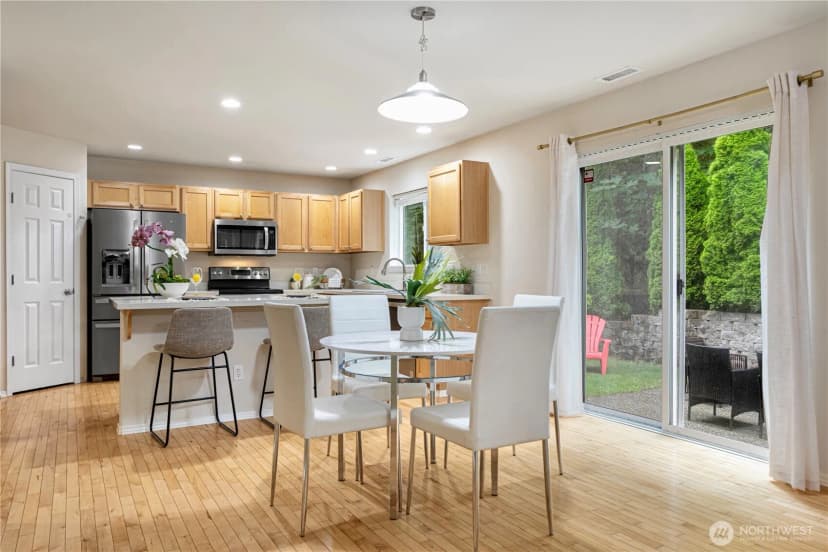 Property photo for 1505 231st Avenue Se, Sammamish photo 9