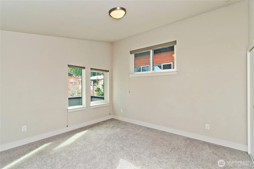 Property photo for 1471 14th Place Ne, Issaquah photo 16