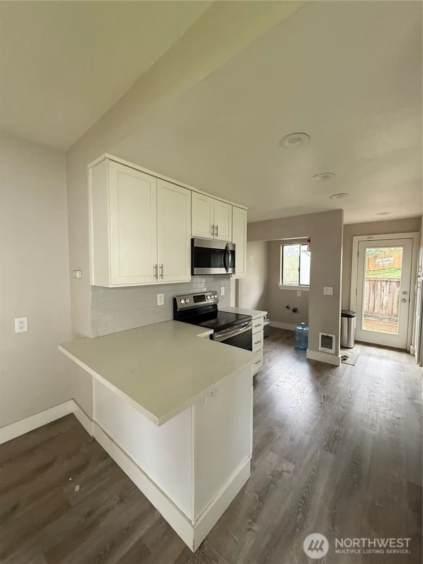 Property photo for 2815 S D Street, Tacoma photo 8