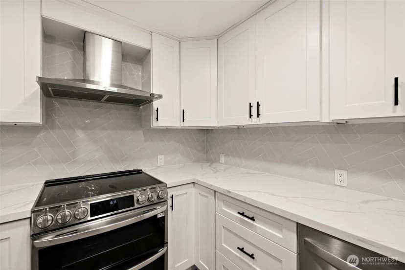 Property photo for 200 Mt Park Boulevard Sw #a103, Issaquah photo 11