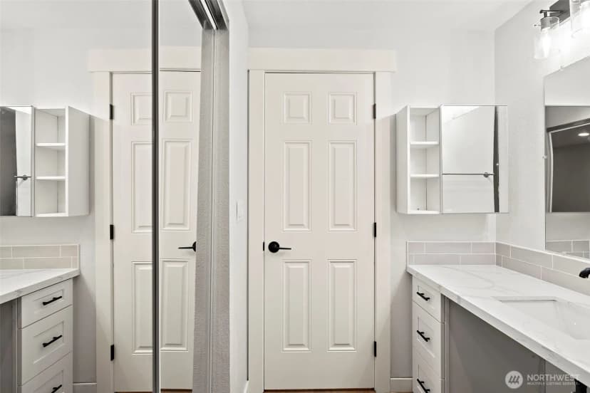 Property photo for 200 Mt Park Boulevard Sw #a103, Issaquah photo 21