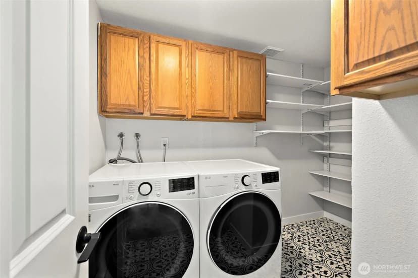 Property photo for 200 Mt Park Boulevard Sw #a103, Issaquah photo 18