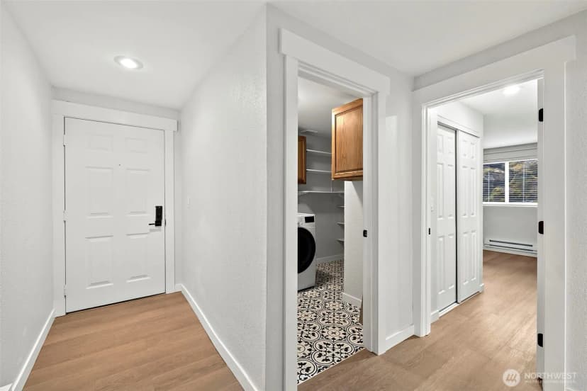 Property photo for 200 Mt Park Boulevard Sw #a103, Issaquah photo 5