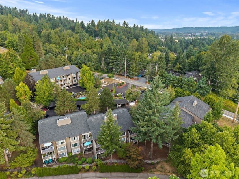 Property photo for 200 Mt Park Boulevard Sw #a103, Issaquah photo 2