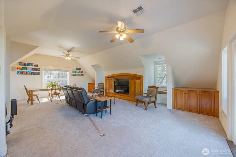 Property photo for 11 E Mindy Lane, Sequim photo 14
