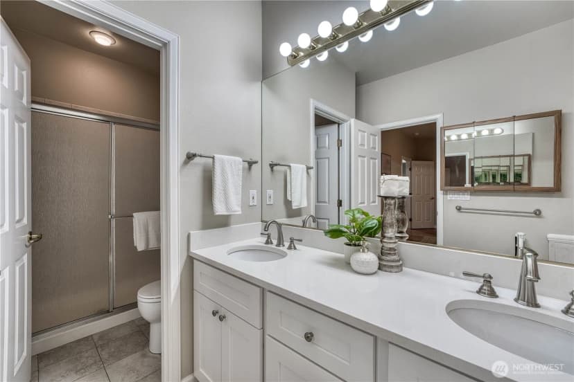 Property photo for 7061 Sw Dunraven Lane, Port Orchard photo 16