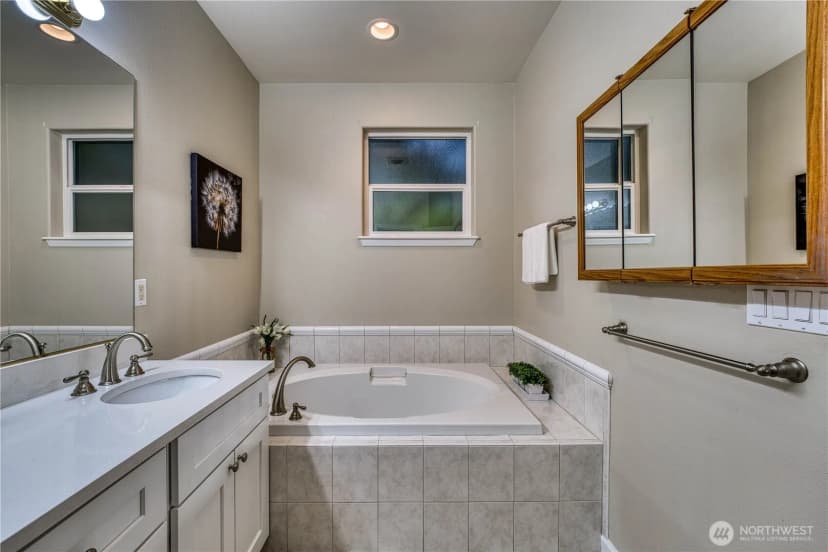 Property photo for 7061 Sw Dunraven Lane, Port Orchard photo 18