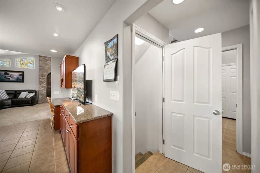 Property photo for 530 S Lynn, East Wenatchee photo 24