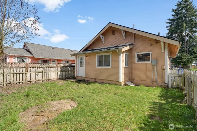 Property photo for 1013 S Tower Avenue, Centralia photo 24