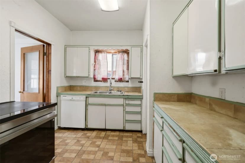 Property photo for 1013 S Tower Avenue, Centralia photo 19