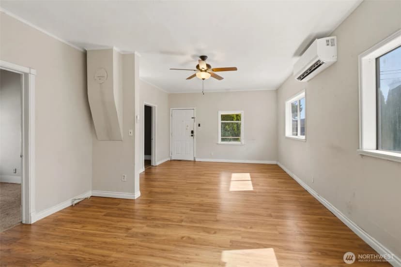 Property photo for 1013 S Tower Avenue, Centralia photo 11