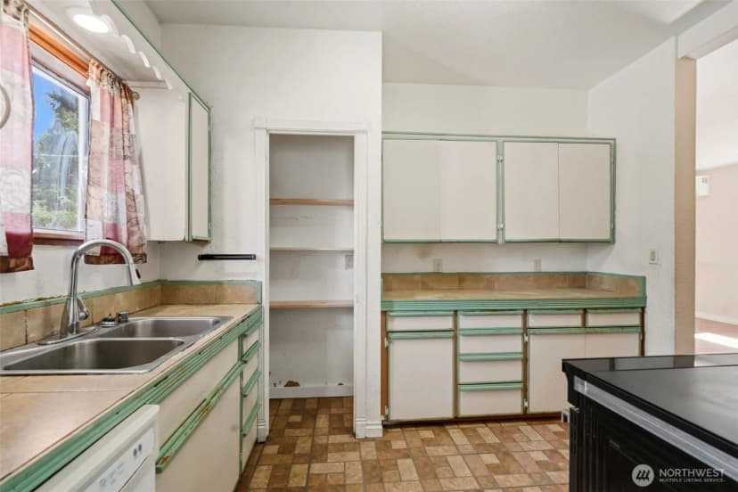 Property photo for 1013 S Tower Avenue, Centralia photo 23