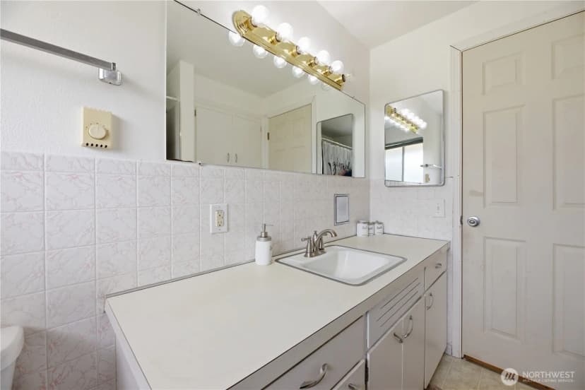 Property photo for 43420 Alder Cutoff Road E, Eatonville photo 15