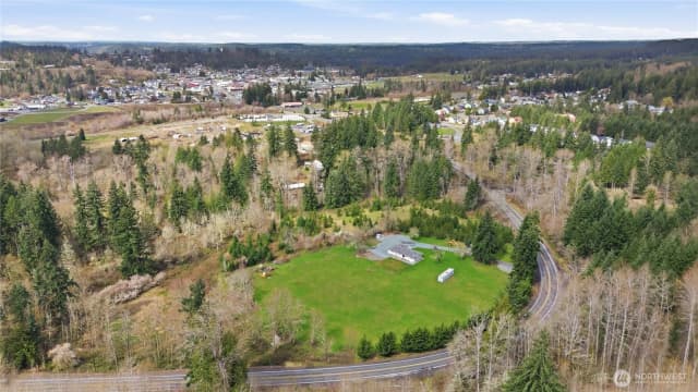 Property photo for 43420 Alder Cutoff Road E, Eatonville