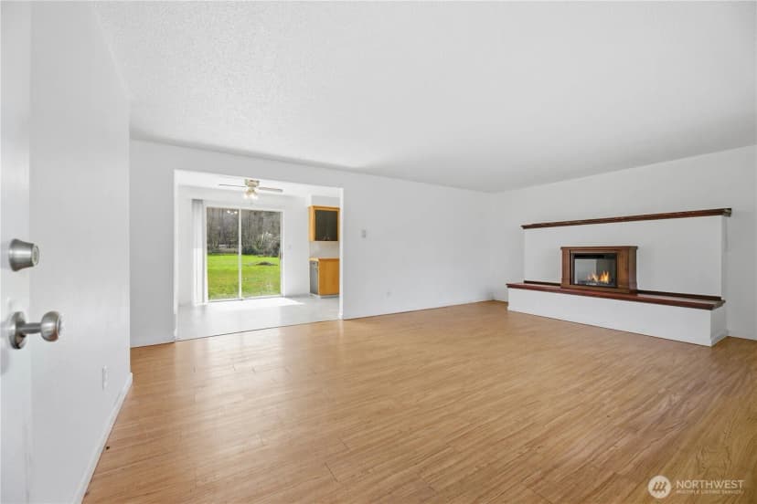 Property photo for 43420 Alder Cutoff Road E, Eatonville photo 5