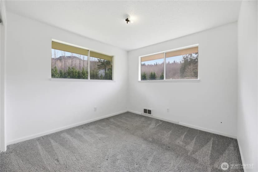 Property photo for 43420 Alder Cutoff Road E, Eatonville photo 18