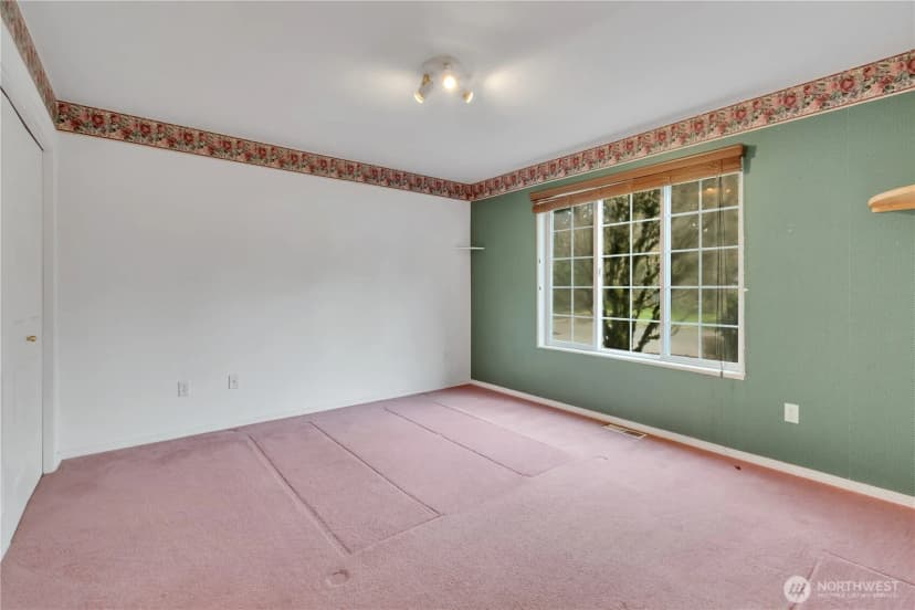 Property photo for 15416 33rd Avenue E, Tacoma photo 17