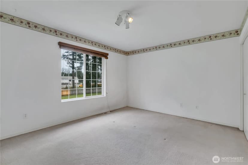 Property photo for 15416 33rd Avenue E, Tacoma photo 27