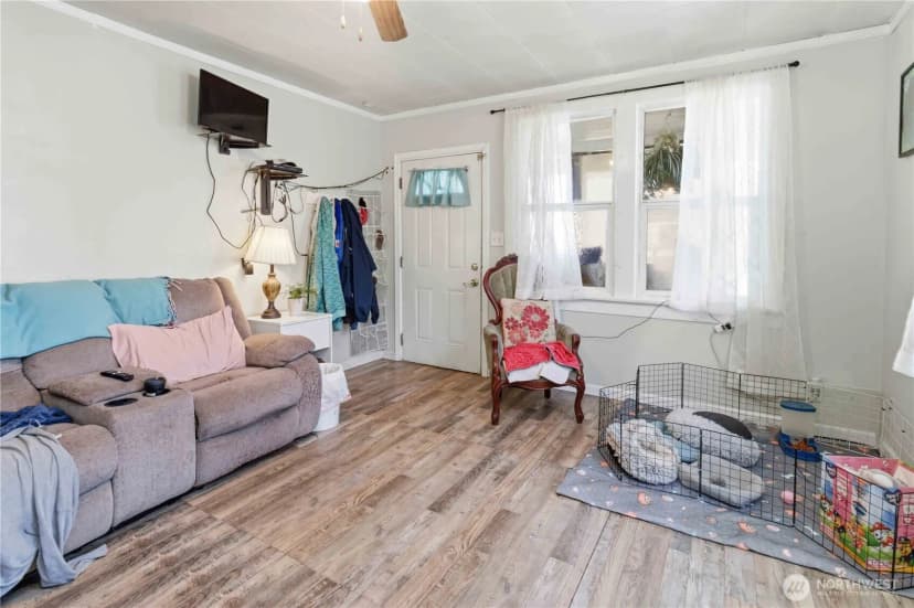 Property photo for 422 Madison Street, Centralia photo 9