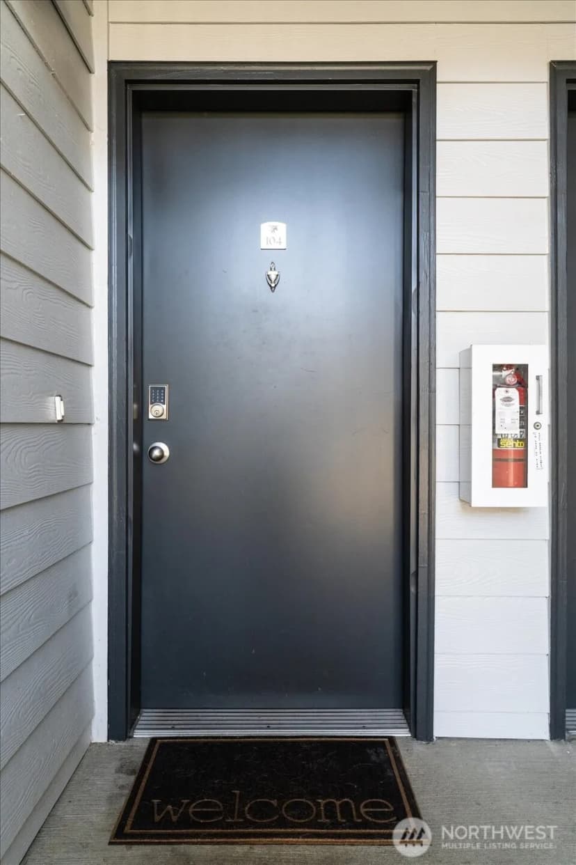 Property photo for 15150 140th Way Se #t104, Renton photo 3