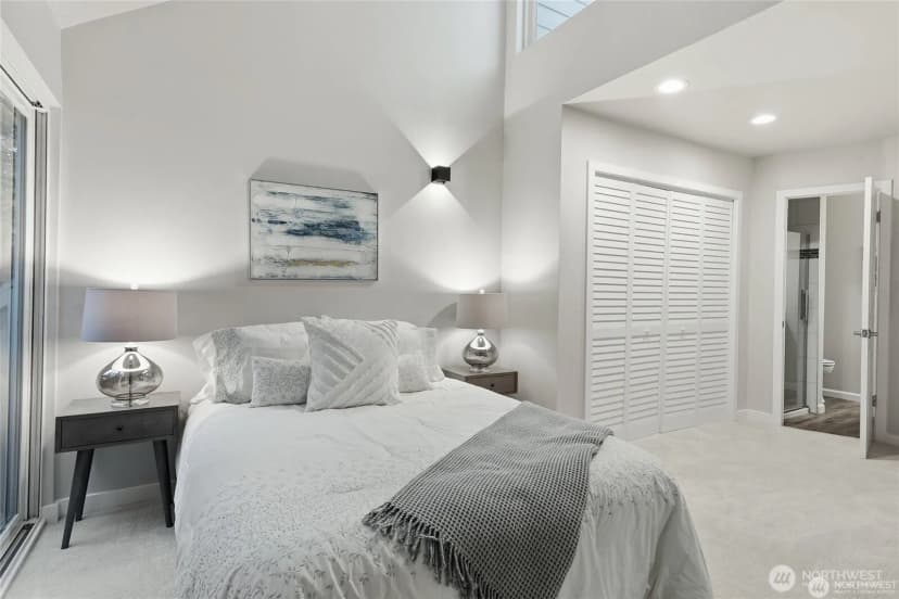 Property photo for 1940 N Northgate Way, Seattle photo 17