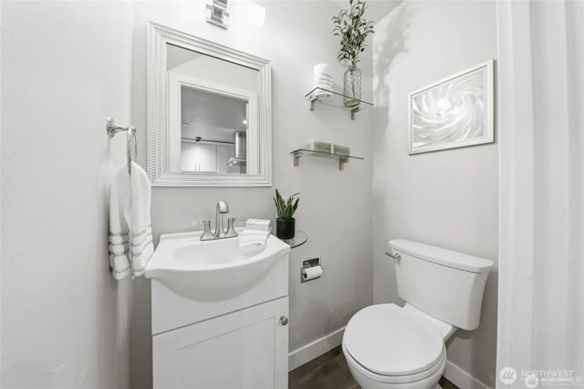 Property photo for 1940 N Northgate Way, Seattle photo 14