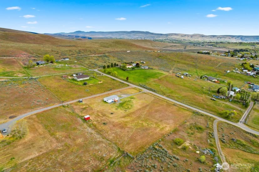 Property photo for 671 Hull Road, Selah photo 28