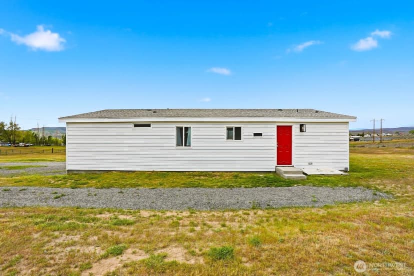 Property photo for 671 Hull Road, Selah photo 6