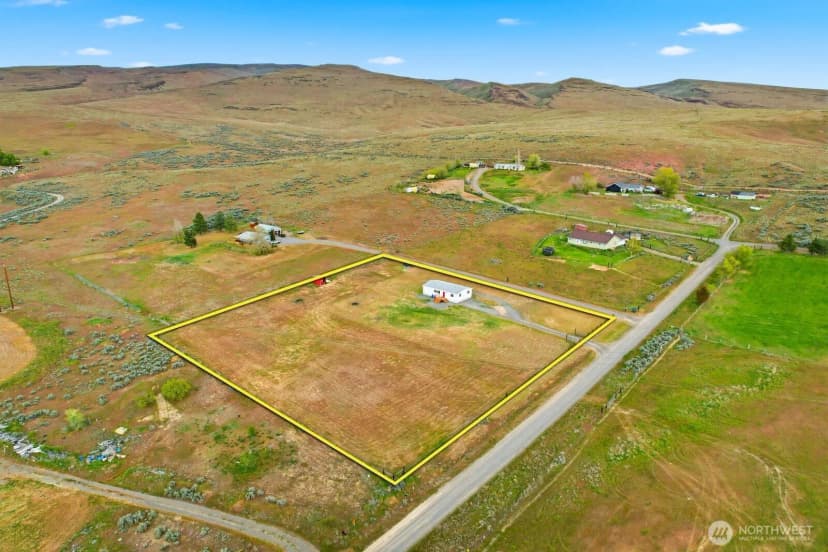 Property photo for 671 Hull Road, Selah photo 29