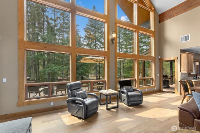Property photo for 251 Evergreen Valley Loop Road, Ronald photo 2