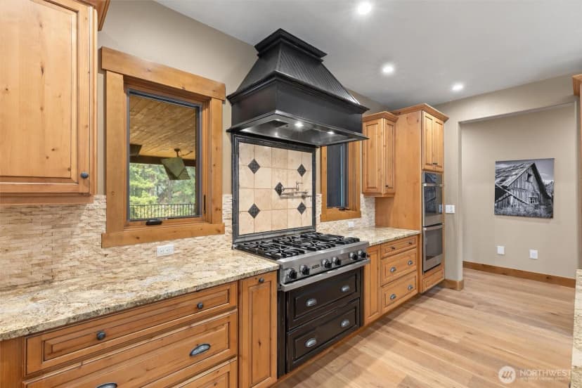 Property photo for 251 Evergreen Valley Loop Road, Ronald photo 10