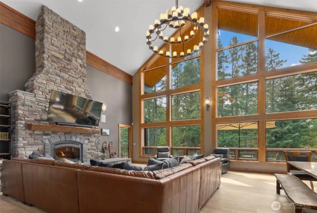 Property photo for 251 Evergreen Valley Loop Road, Ronald photo 3