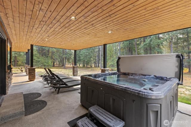 Property photo for 251 Evergreen Valley Loop Road, Ronald photo 4