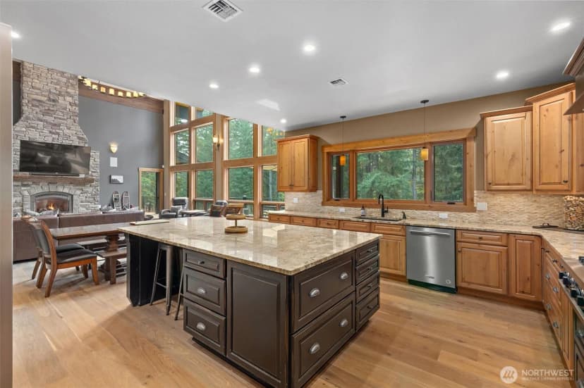 Property photo for 251 Evergreen Valley Loop Road, Ronald photo 8