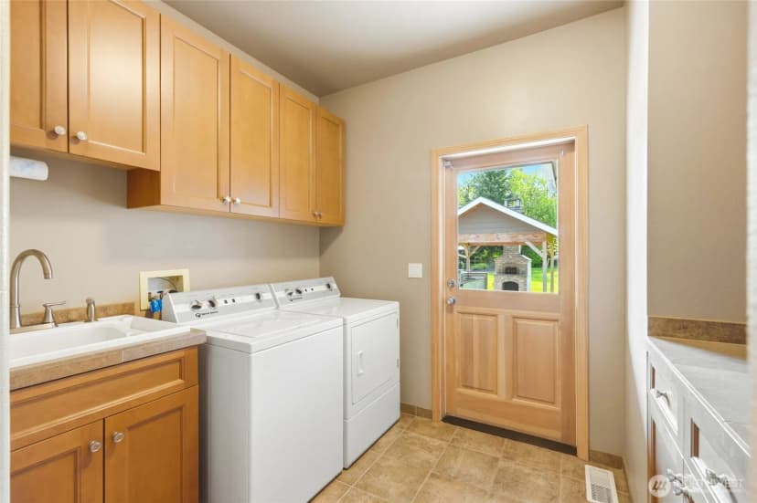 Property photo for 1130 150th Place Nw, Marysville photo 12