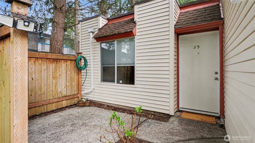 Property photo for 14600 Se 176th Street #j5, Renton photo 2