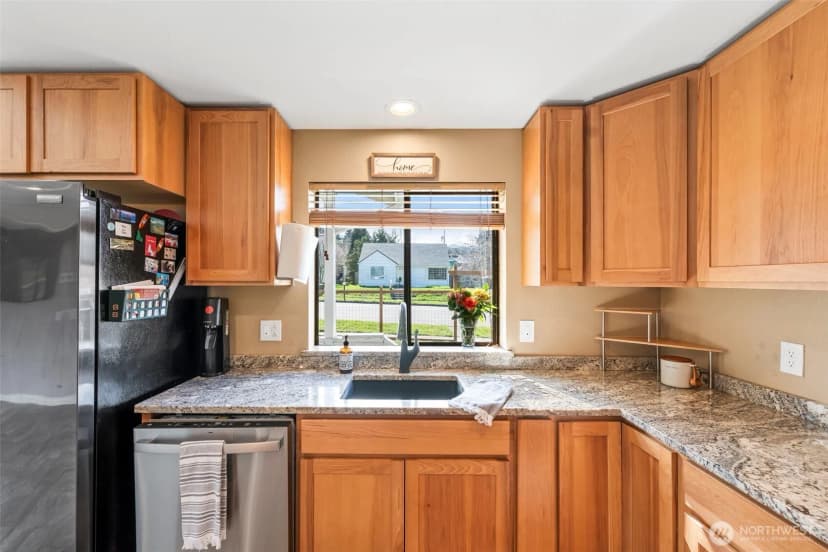 Property photo for 1111 E 5th, Port Angeles photo 10