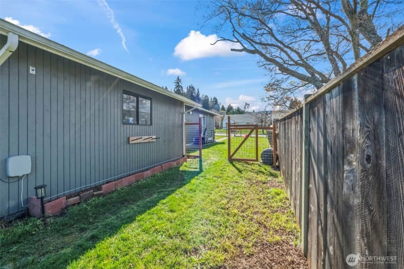 Property photo for 1111 E 5th, Port Angeles photo 19