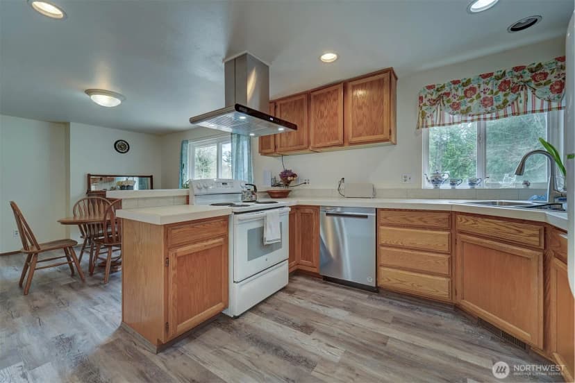 Property photo for 31481 Night Owl Avenue Ne, Kingston photo 8