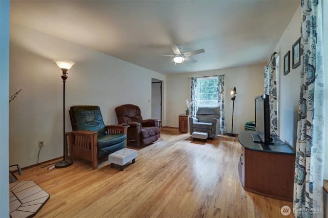 Property photo for 31481 Night Owl Avenue Ne, Kingston photo 4