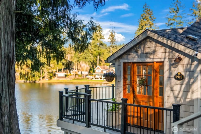 Property photo for 5915 Lagoon Lane Nw, Gig Harbor photo 4